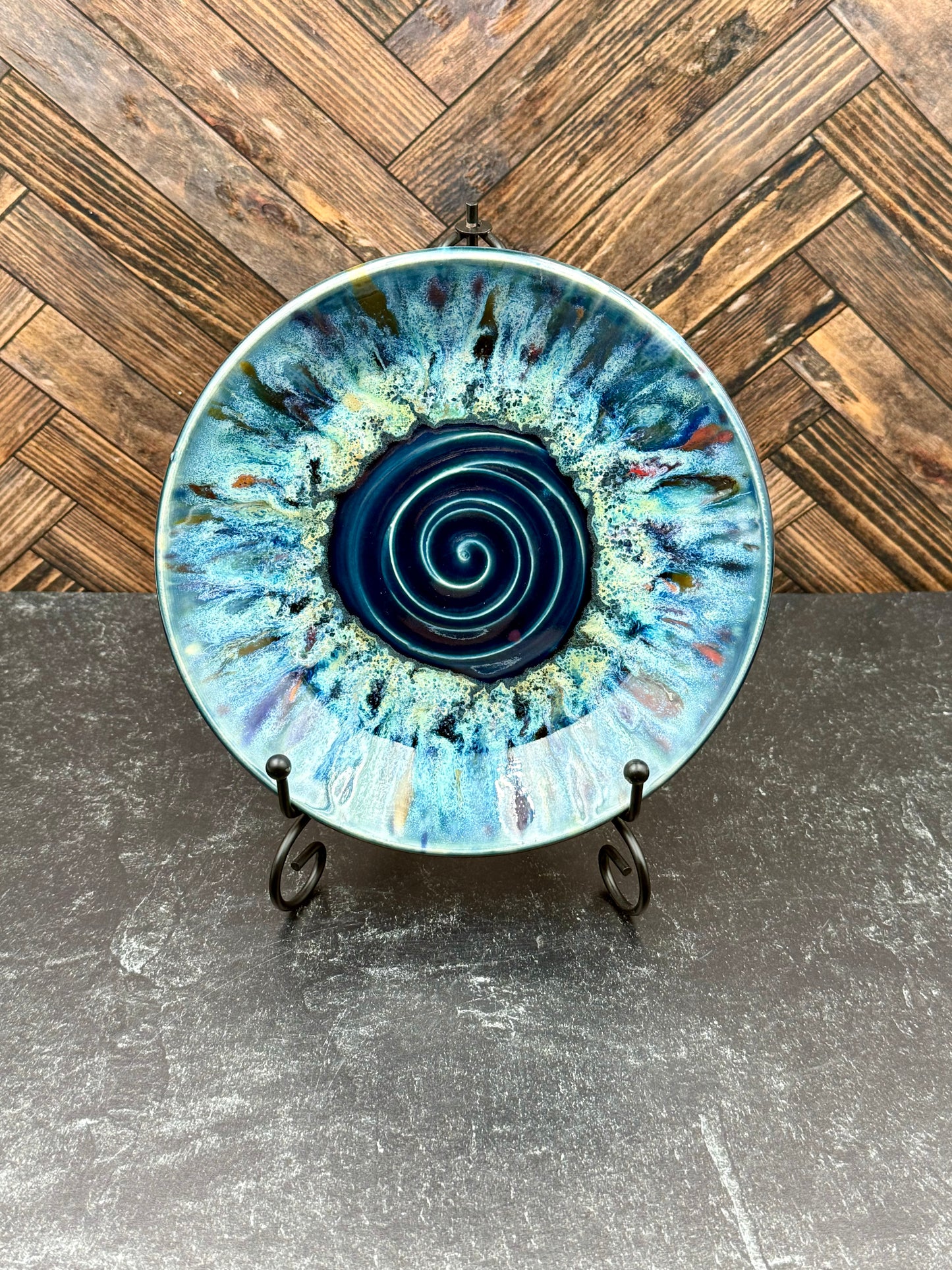 Serving plate, personal plate