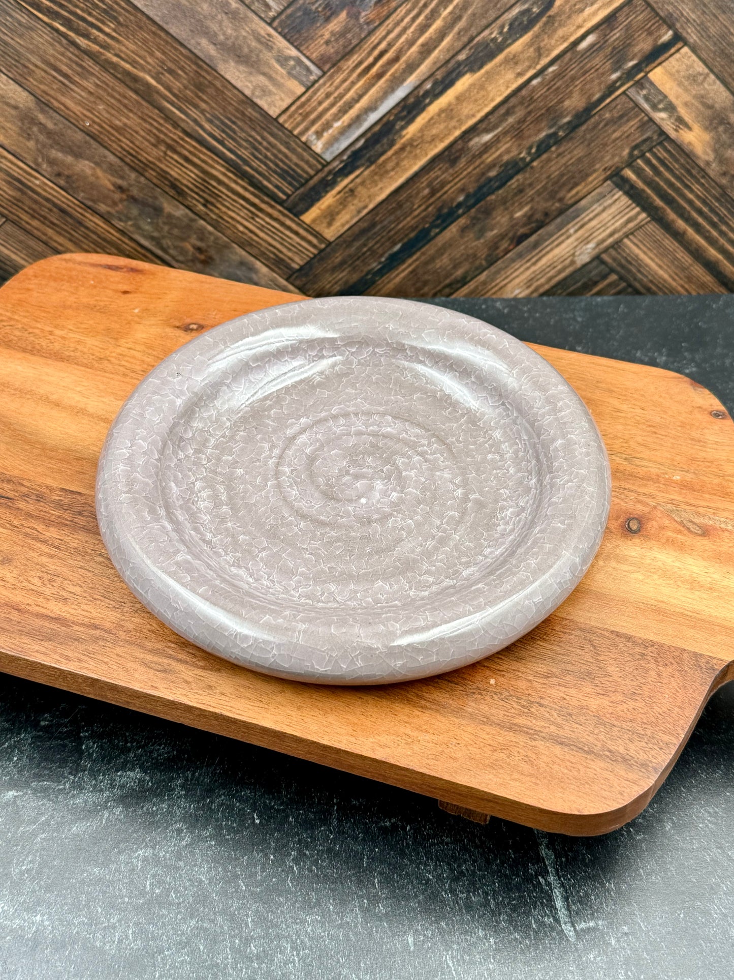 Bubble plate - For Decorative Use ONLY