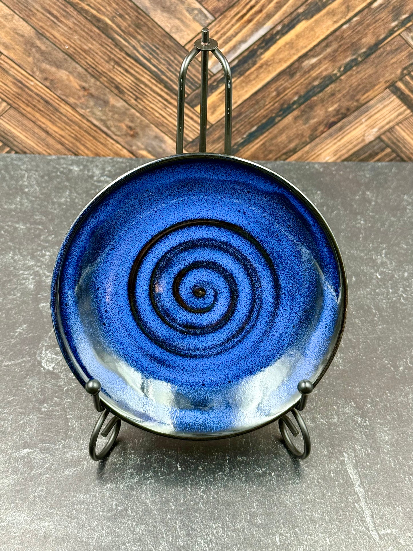 Serving plate, personal plate