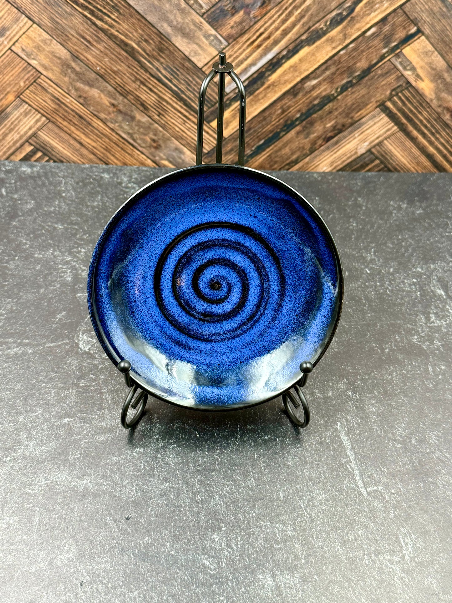 Serving plate, personal plate