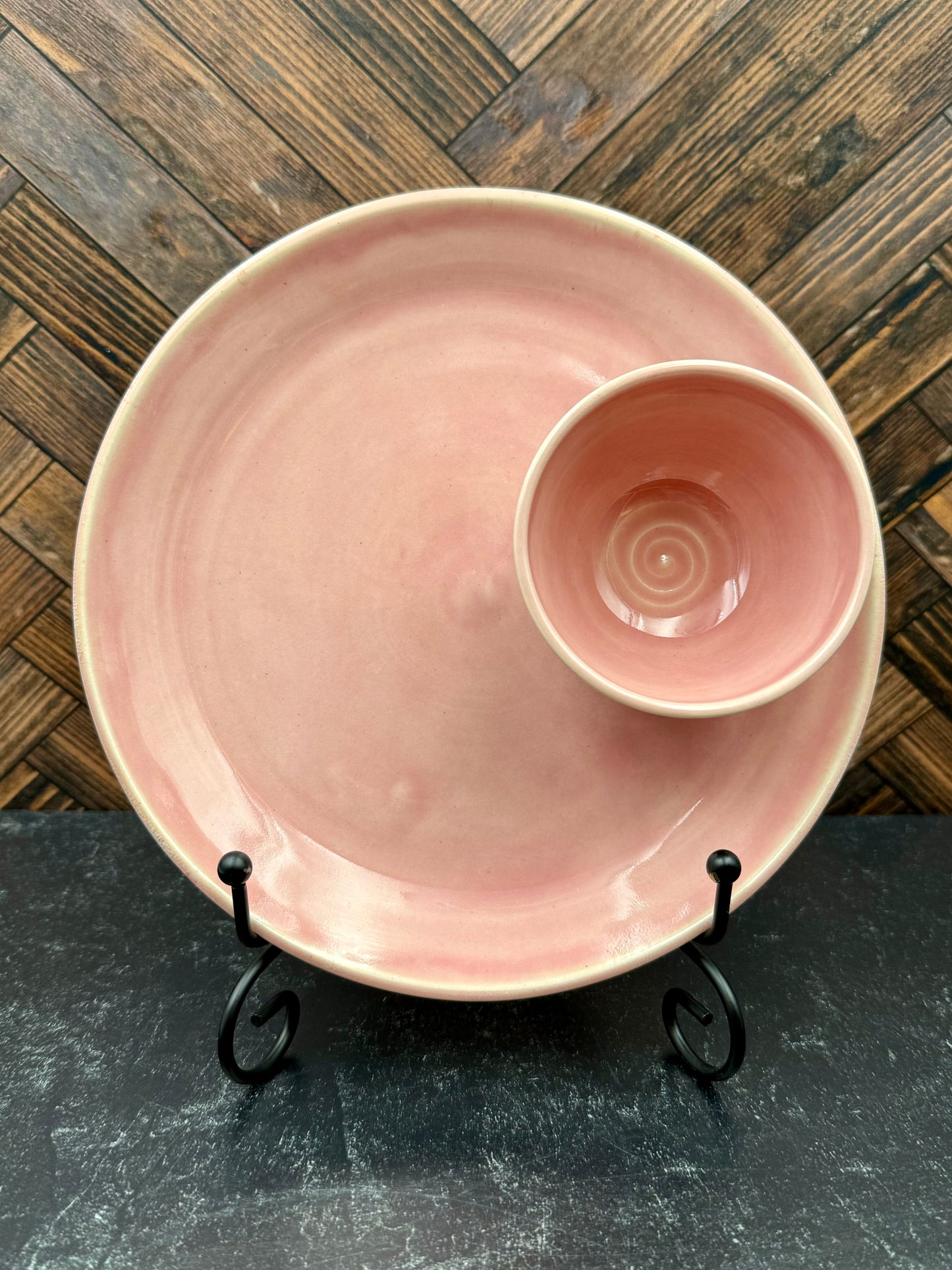 Snack plate with attached condiment bowl
