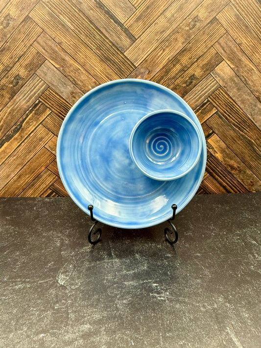 Snack plate with attached condiment bowl