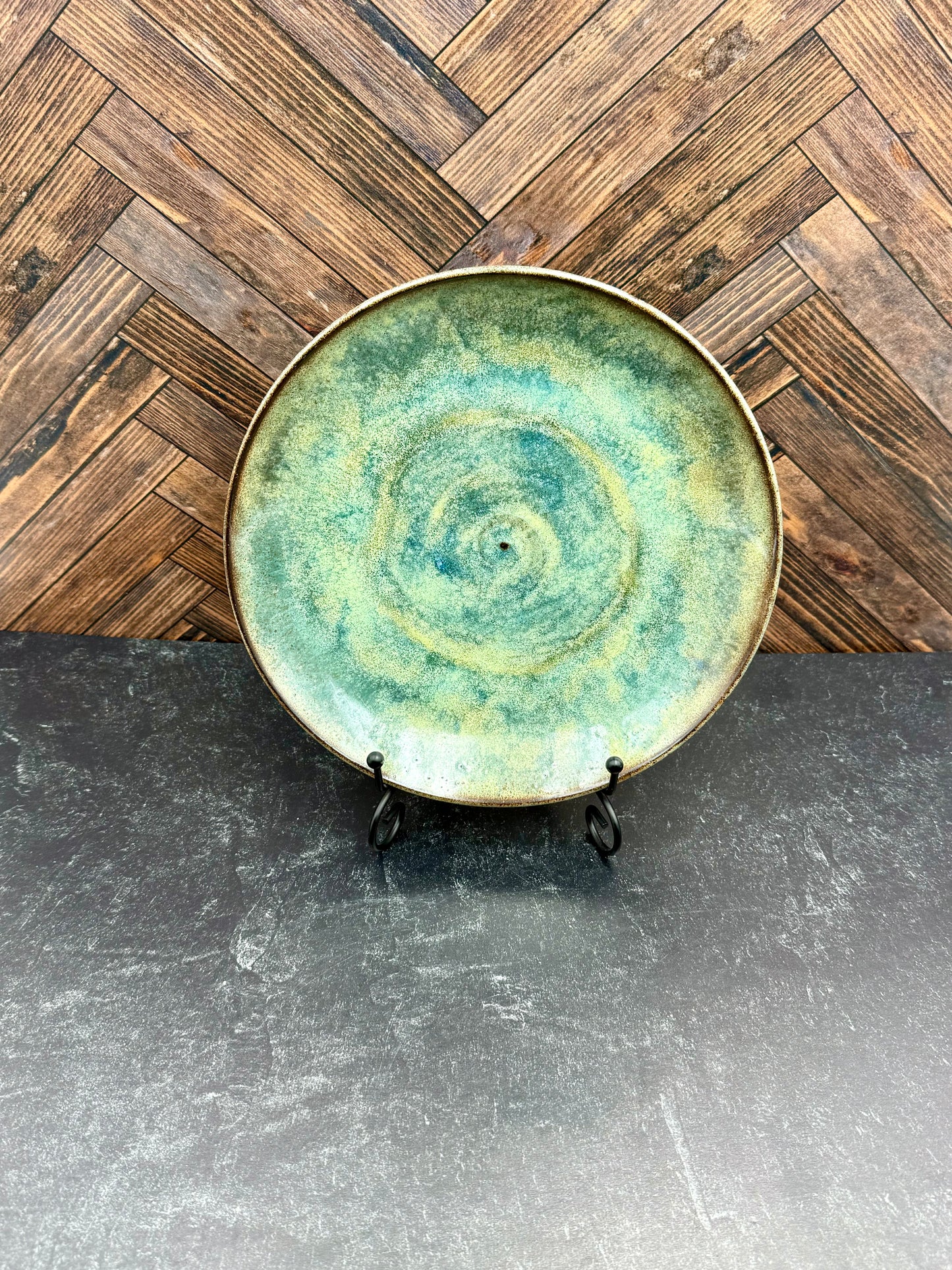 Serving plate, personal plate